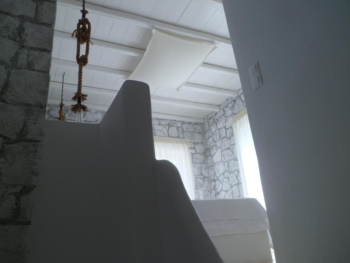 Milo Milo Suites Mandrakia Ngoại thất bức ảnh